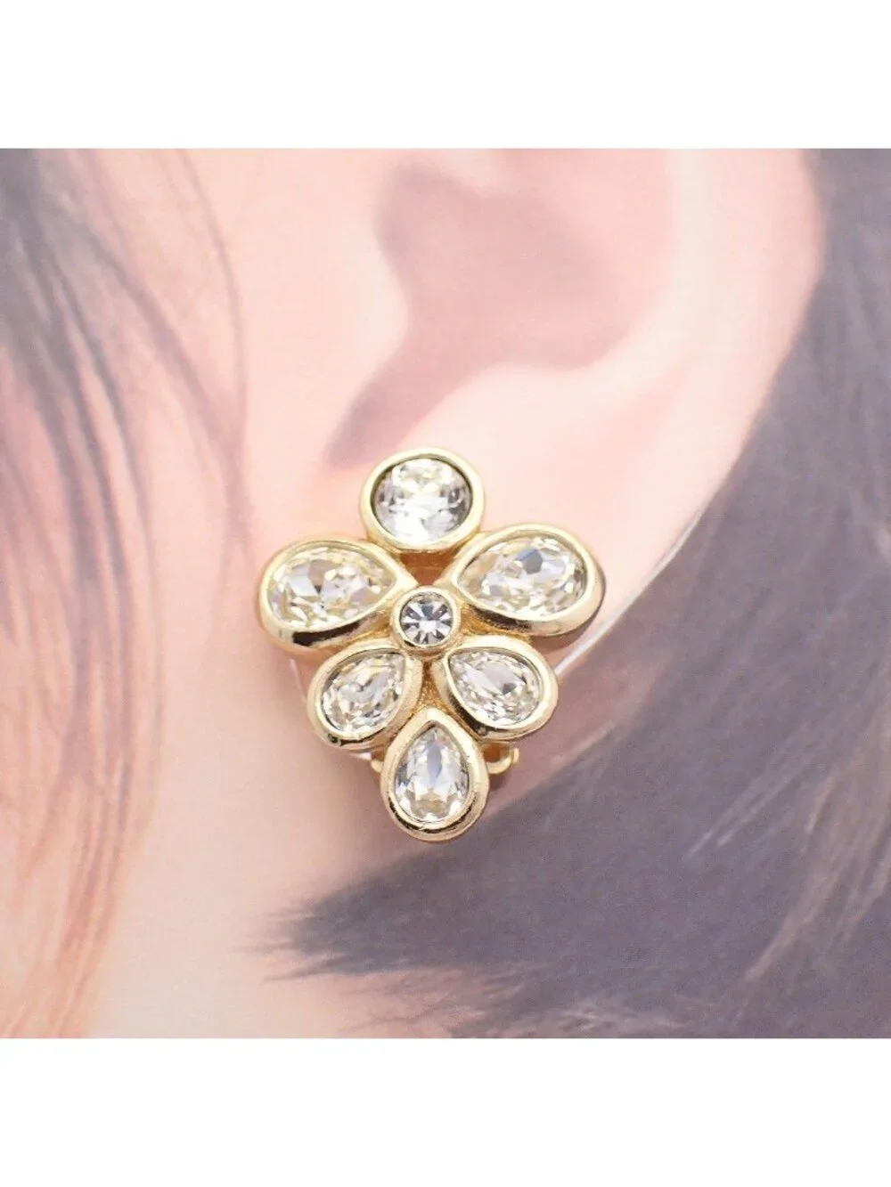 Dior earrings material